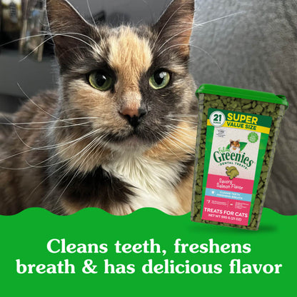 10223624_Greenies_AdultCat_DentalTreats_SavorySalmon_21_oz_lifestyle2.jpg